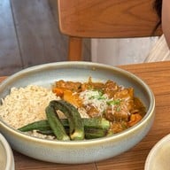 Homeland ทองหล่อ