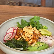 Homeland ทองหล่อ