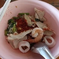 เมนูของร้าน ร้านโกเอ็ง ก๋วยเตี๋ยวต้มยำทะเลรสเด็ด