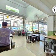 บรรยากาศ คัง-ซี ลูกชิ้นปลา เย็นตาโฟต้มยำหม้อไฟ