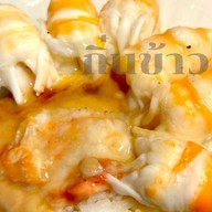 ข้าวหน้ากุ้งแกะ กุ้งแช่น้ำปลา ไก่ทอด  by.กิ๋นข้าวลำ