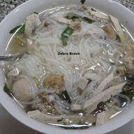 เมนูของร้าน ก๋วยจั๊บญวน สูตรดั้งเดิมเมืองอุบลฯ โรงพยาบาลสมุทรปราการ