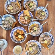 บุญปากก๋วยเตี๋ยวต้มยำโบราณ