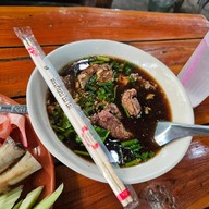 เมนูของร้าน ข้าวขาหมูเยอรมัน (แห่งเดียวในโลก)