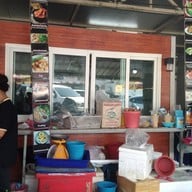 บรรยากาศ เจ้เป้าอาหารทะเลสดสาขาซ่อมสร้าง สาขาซ่อมสร้าง