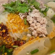 ทองบวก ก๋วยเตี๋ยวหมูซุปโบราณ-ส้มตำ-อาหารจานเดียว