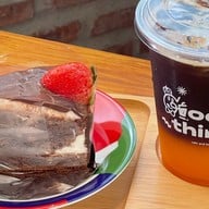 Goodthink cafe & bakery (กู๊ดติ้ง คาเฟ่ แอนด์ เบเกอรี่) ลาดกระบัง