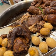 ข้าวขาหมูคนวัง (ฅ)
