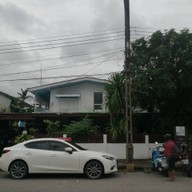 หน้าร้าน ขนมจีนป้าชื่น ราษฎร์อุทิศ (Rat Uthit)