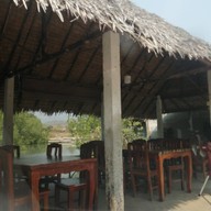 บรรยากาศ ยกซดซีฟู้ด