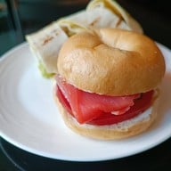 เมนูของร้าน Sindhorn Kempinski Hotel Bangkok