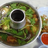 เมนูของร้าน ลุย ชุมพร