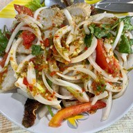 ลูกชิ้นปลาบรรทัดทอง ที่1 จส.100 บรรทัดทอง ปทุมวัน