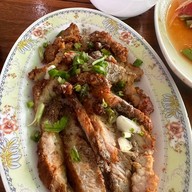 เมนูของร้าน ร้านส้มตำ อาหารอีสาน สองพี่น้อง รัชดา32 -