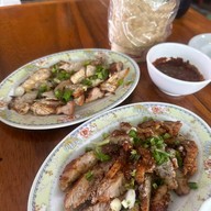 เมนูของร้าน ร้านส้มตำ อาหารอีสาน สองพี่น้อง รัชดา32 -
