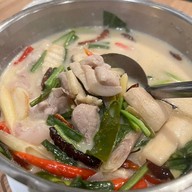 แม่ศรีเรือน เลียบทางด่วนเอกมัย-รามอินทรา