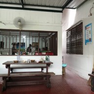 บรรยากาศ ขนมจีนป้าชื่น ราษฎร์อุทิศ (Rat Uthit)