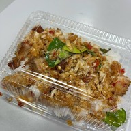 เมนูของร้าน อาหารตามสั่ง แสนอร่อย ก๋วยเตี๋ยวไก่ตุ๋นมะระ สาขารถไฟฟ้า BTS วุฒากาส-