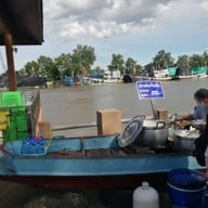 บรรยากาศ ข้าวต้มเรือเจ็ก