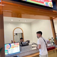 ข้าวขาหมูคนวัง (ฅ)