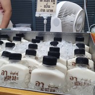 เมนูของร้าน น้ำเต้าหู้อาแหมะ ห้าแยกน้ำพุ