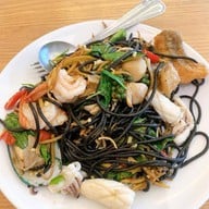 ร้านหญิง - YING's สนามบินน้ำ