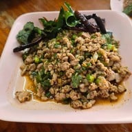 เมนูของร้าน ลาบสมพิศ