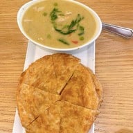 ร้านหญิง - YING's สนามบินน้ำ