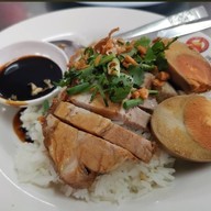 เมนูของร้าน ก๋วยจั๊บน้ำข้นเจ้าเก่าโคลิเซียม -