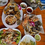 ครัวทับทิมซีฟู้ด