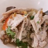 เมนูของร้าน ลุงเลื่อน ต้นตำหรับก๋วยเตี๋ยวไก่โบราณ ห้วยขวาง ต้นตำหรับ