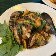 เรือนปั้นหยา สมุทรสาคร