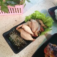 เมนูของร้าน ส้มตำชานชาลา วัดป่าเลไลยก์