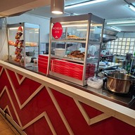 เจ๊แดงสามย่าน ส้มตำ คอหมูย่าง เจ๊แดงจุ่มนัวร์ ธนิยะ