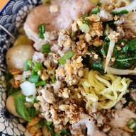 ก๋วยเตี๋ยวหมูต้มยำโบราณแซ่บซี๊ด - อาหารจานเดียว)