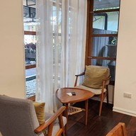 บรรยากาศ Charlotte Hut Coffee & Tea Bar แพร่