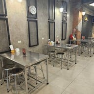 ยำ Bar Huahin Soi102