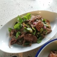 เมนูของร้าน ส้มตำชานชาลา วัดป่าเลไลยก์