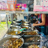 ข้าวแกงปักษ์ใต้ ครัวเมืองตรัง - ถนนสุริยาตร์