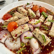 ร้านยำนายหนวด ลาดพร้าวซ.1 ลาดพร้าวซอย1