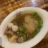 เมนูของร้าน โรงกลั่นเนื้อ ทรงวาด