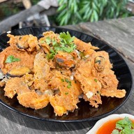 ทาโกะยากิ หลังประตูมหาวิทยาลัยราชภัฎเทพสตรี