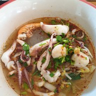 บ้านก๋วยเตี๋ยวชักธงดู๋ดี๋