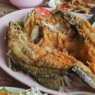 เมนูของร้าน บ้านไม้ริมน้ำ