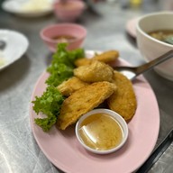 ร้านอาหารโกปุ้ย