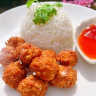 ทาโกะยากิ หลังประตูมหาวิทยาลัยราชภัฎเทพสตรี