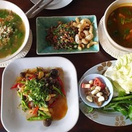 ลาบขมแม่ออน เชียงใหม่