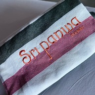 โรงแรมศรีพันวา