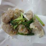 เมนูของร้าน บะหมี่จับกังขั้นเทพ  ตลาดบางประกอก