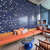 โรงแรมศรีพันวา